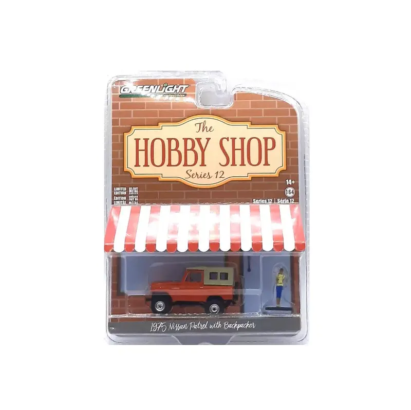 1975 Nissan Patrol with Backpacker Series Hobby Shop - Greenlight - Scala 1/64