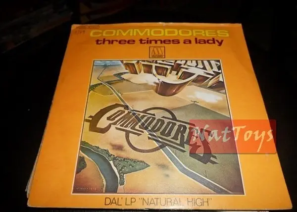 7" 45 GIRI Commodores THREE TIMES A LADY/TOO HOT TA TROT 1978 NM/NM col. sonora