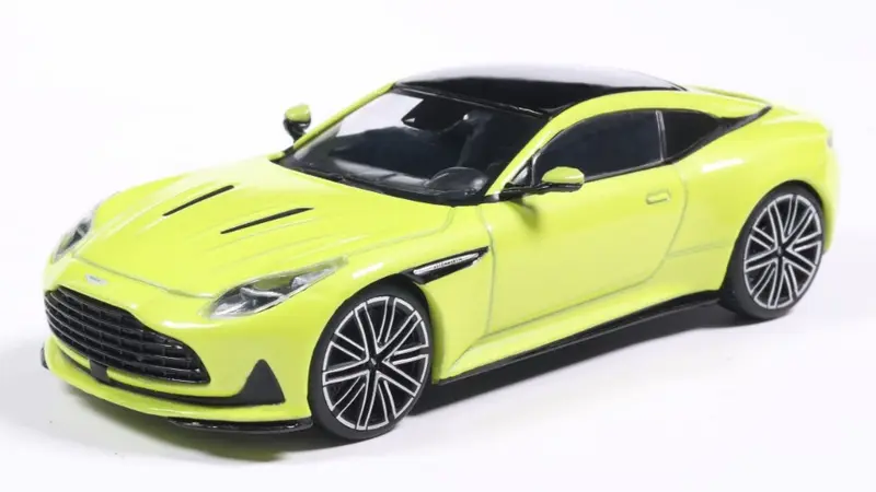 ASTON MARTIN DB12 LIMEESSENCE 2023 1