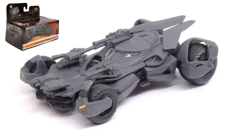 BATMOBILE "JUSTICE LEAGUE" 1