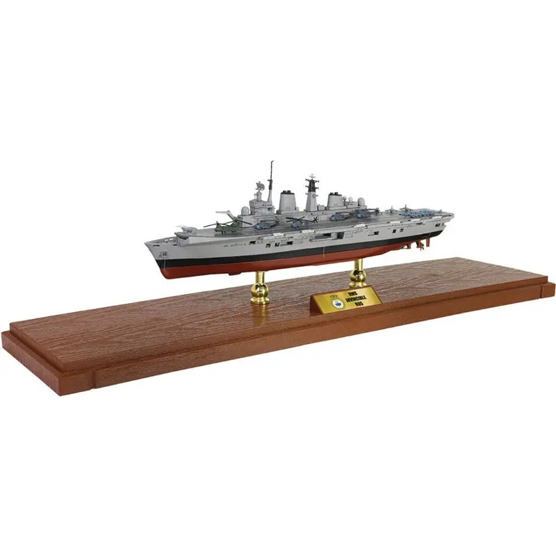 BATTLESHIP HSM INVINCIBLE (R05) AIRCRAFT CARRIER 1