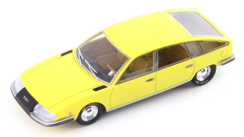BMC 1800 PININFARINA 1967 YELLOW 1