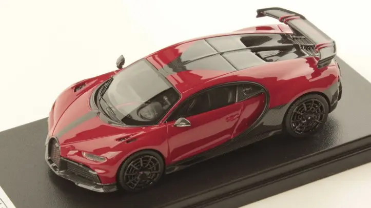 BUGATTI CHIRON PUR SPORT ITALIAN RED 1