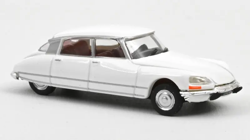 CITROEN DS23 1972 WHITE 1