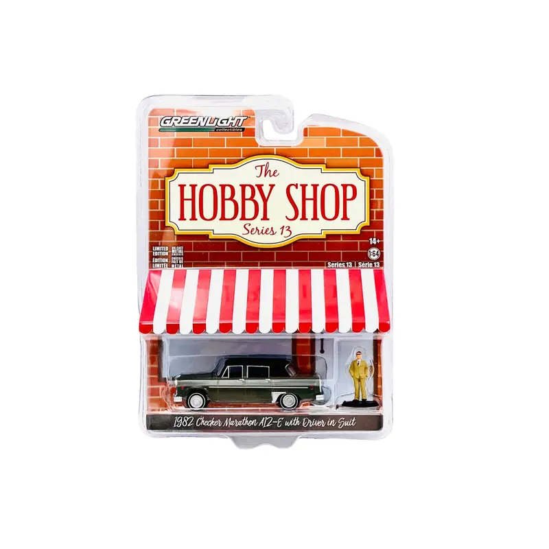 Greenlight - 1982 Checker Marathon A12-E Gray with Driver in Suit Figure - The Hobby Shop Series - Scala 1/64