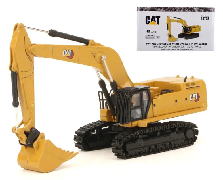 HYDRAULIC EXCAVATOR 395 1