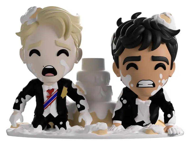 🧪 LAB | PREORDINE+ CHIUSO 07/2027 Red, White & Royal Blue Vinyl Figure Henry And Alex 11 cm