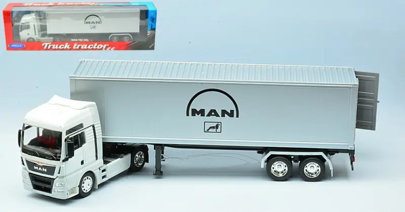 MAN TGX XXL TRACTOR CREAM W/SILVER TRAILER 1
