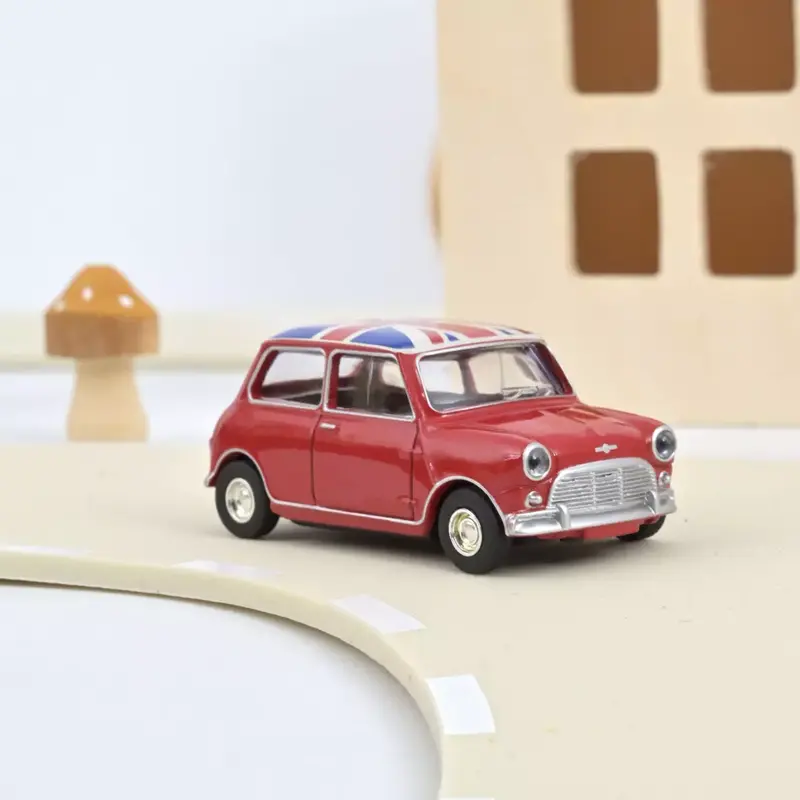 Mini Cooper S 1964 Tartan Red with Flag on Roof - Norev - Scala 1/64 Circa