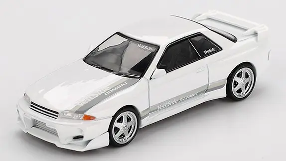 NISSAN SKYLINE GT-R (R32) VEILSIDE COMBAT C-I WHITE 2011 1