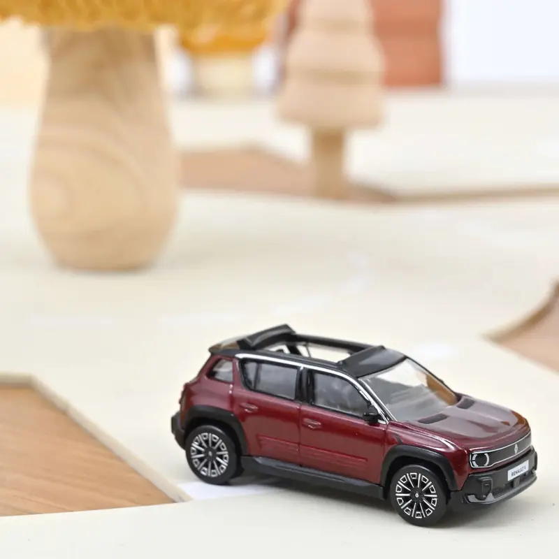 Norev - Renault 4 E-Tech Electric 2025 Carmin Red - Scala 1/64