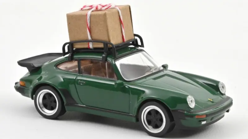 PORSCHE 911 TURBO 1978 CHRISTMAS JET CAR 1