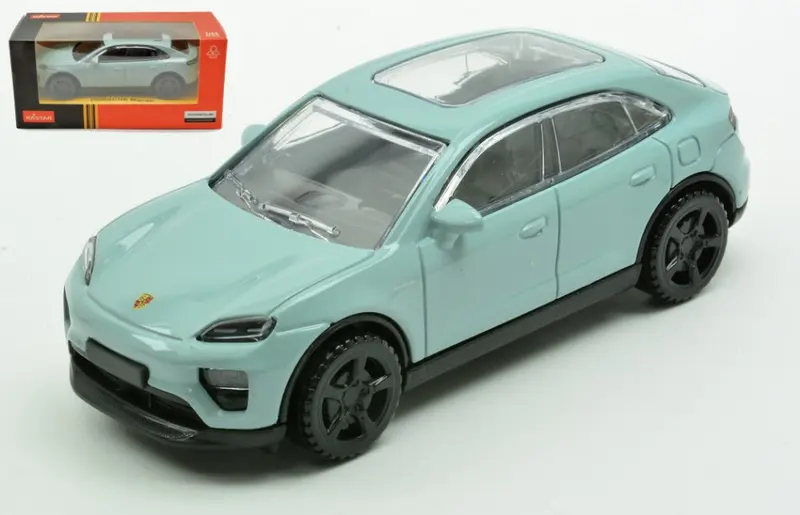 PORSCHE MACAN LIGHT BLUE 1