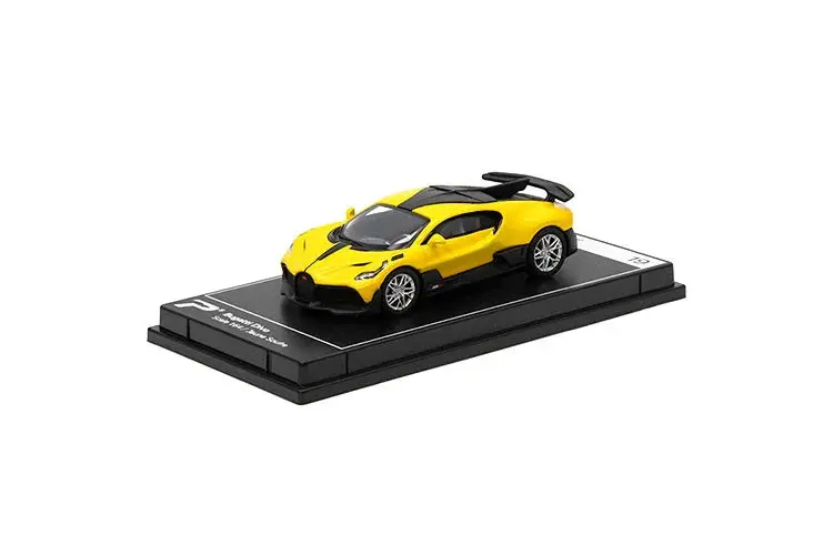 PosterCars - Bugatti Divo (Jaune Soufre) - Scala 1/64 H19
