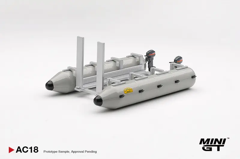 [PRE-ORDER] Mini GT - Pontoon Raft Camel Trophy 1985 – Scala 1/64 MGTAC18