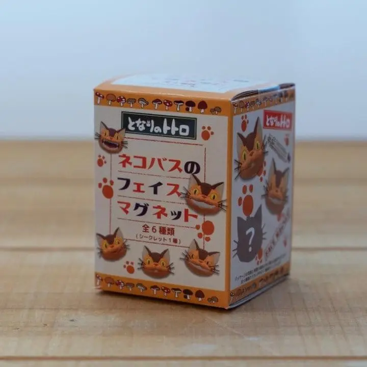 PREORDINE+ 01/2027 My Neighbor Totoro Magnet Catbus face Blind Box Assortment (6)