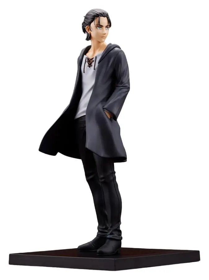 PREORDINE+ 03/2027 Attack on Titan