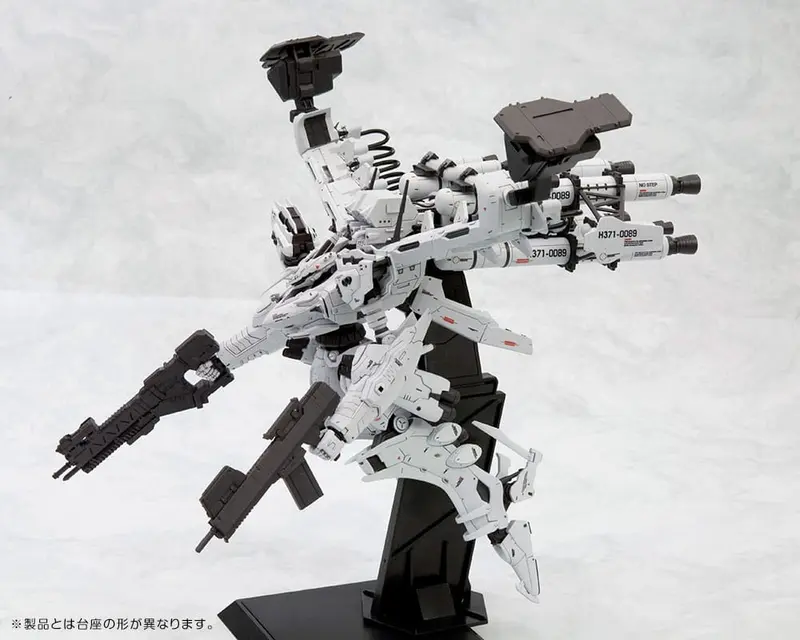 PREORDINE+ 04/2027 Armored Core Plastic Model Kit 1/72 Lineark White-Glint & V.O.B Set (Reproduction) 16 cm