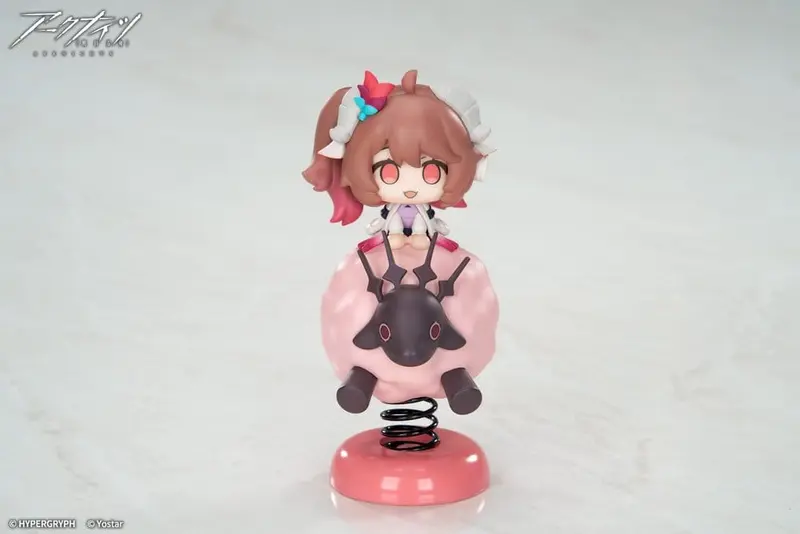 PREORDINE+ 08/2027 Arknights HappyShake PVC Figure Eyjafjalla the Hvit Aska 11 cm