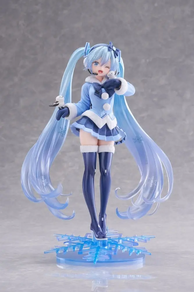 PREORDINE+ 12/2026 Hatsune Miku AMP+ PVC Figure Snow Miku All Stars 2012 Ver. 25 cm