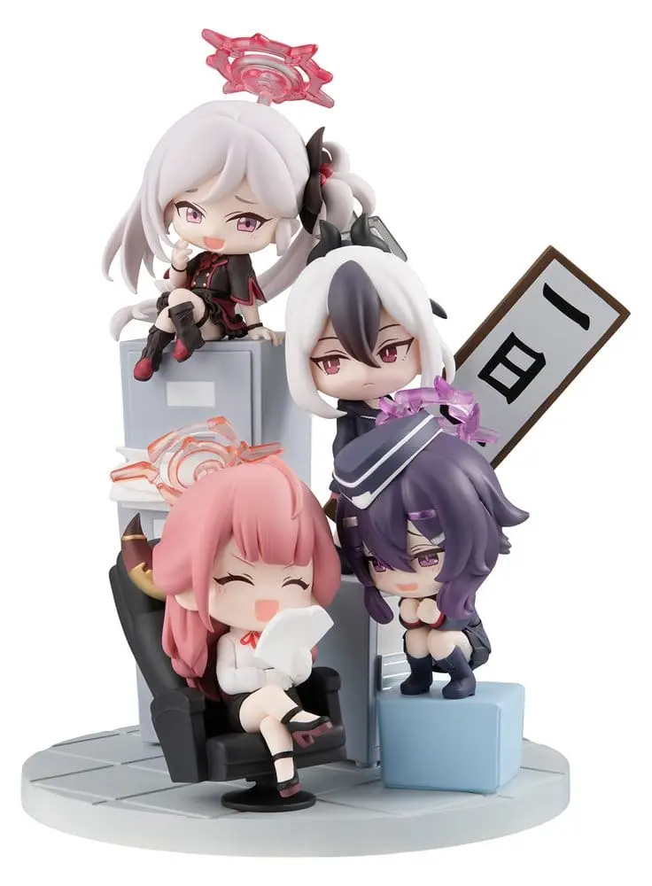 PREORDINE+ CHIUSO 05/2027 Blue Archive FigUnity PVC Figure 14 cm