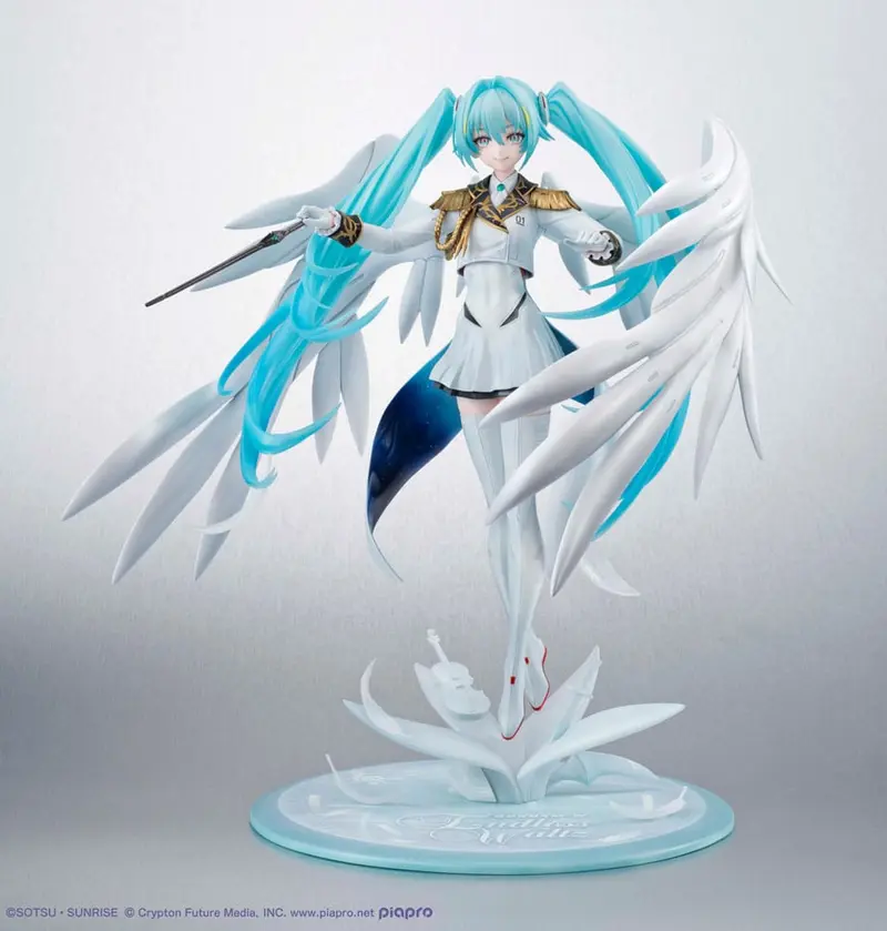 PREORDINE+ CHIUSO 09/2026 Mobile Suit Gundam x Hatsune Miku Lucrea PVC Statue Hatsune Miku x Wing Gundam Zero EW 45th Anniversary 27 cm