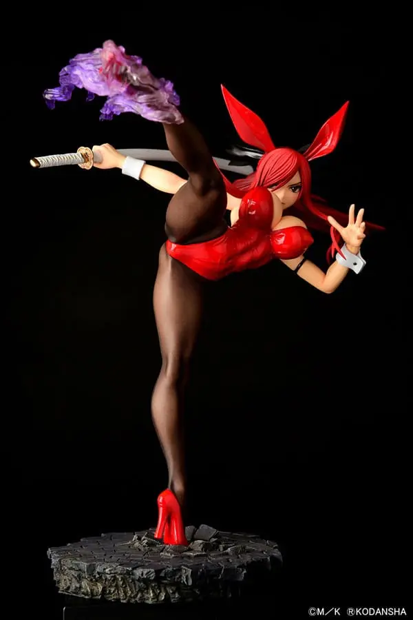 PREORDINE ESAURITO Fairy Tail Statue 1/6 Erza Scarlet High Kick Crimson Bunny Ver. 37 cm
