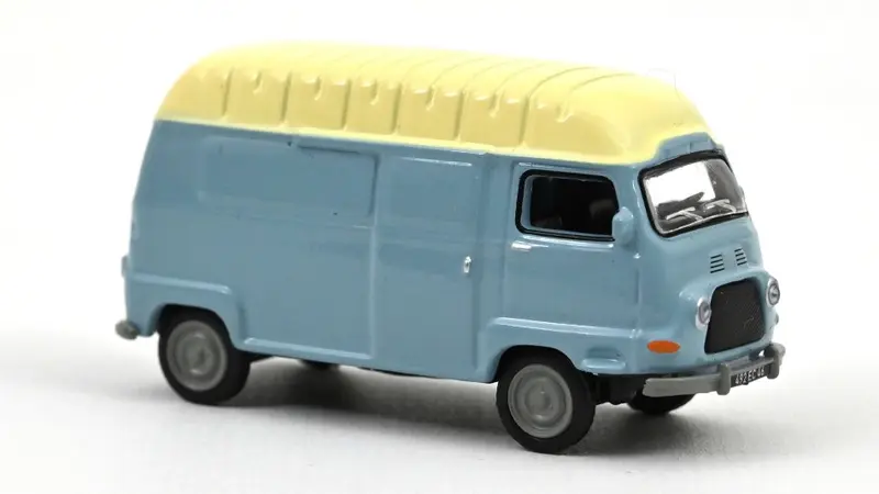 RENAULT ESTAFETTE 1968 LIGHT BLUE 1