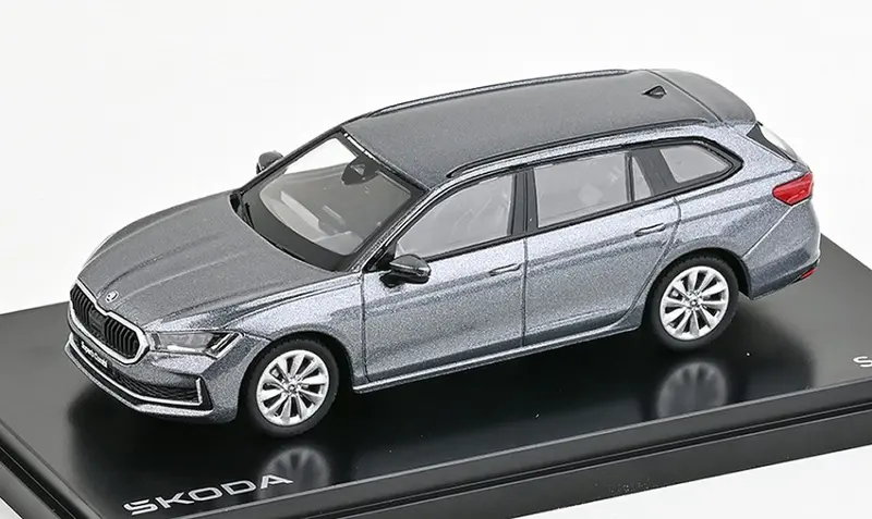 SKODA SUPERB IV COMBI 2023 GRAPHITE MET.1