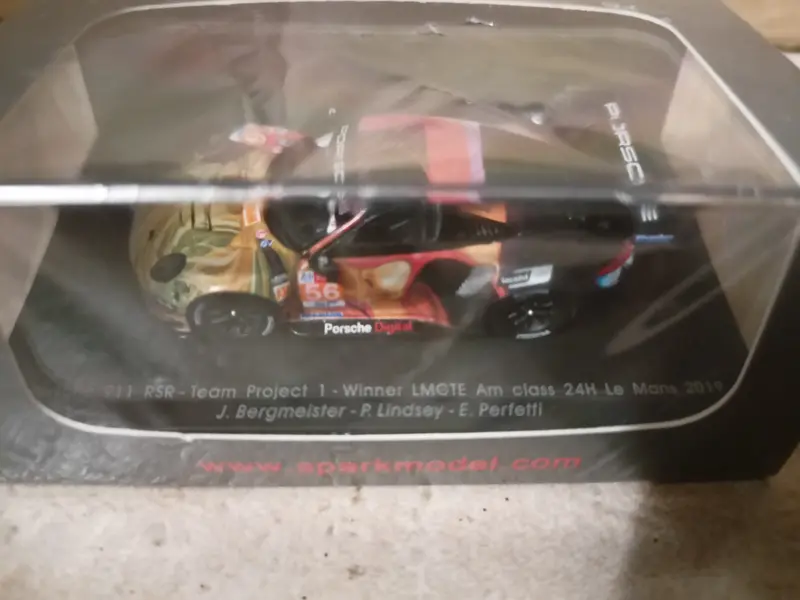 Spark Model S87154 Porsche 911 RSR N.56 LMGTE Am 2019 Perfetti-Lindsey 1