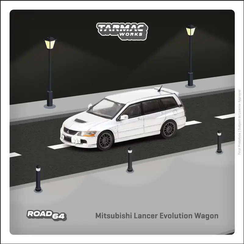 Tarmac Works - Mitsubishi Lancer Evolution Wagon Silver - ROAD64 - Scala 1/64 T64R-042-SL