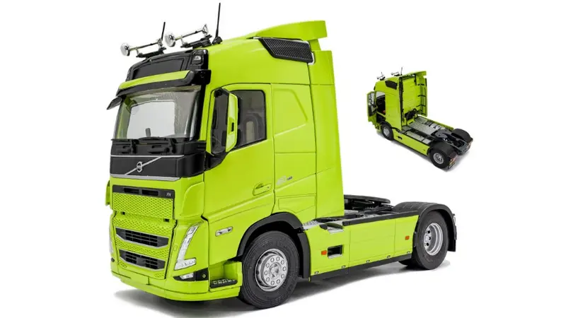 VOLVO FH GLOBETROTTER XL 2023 NEON GREEN 1